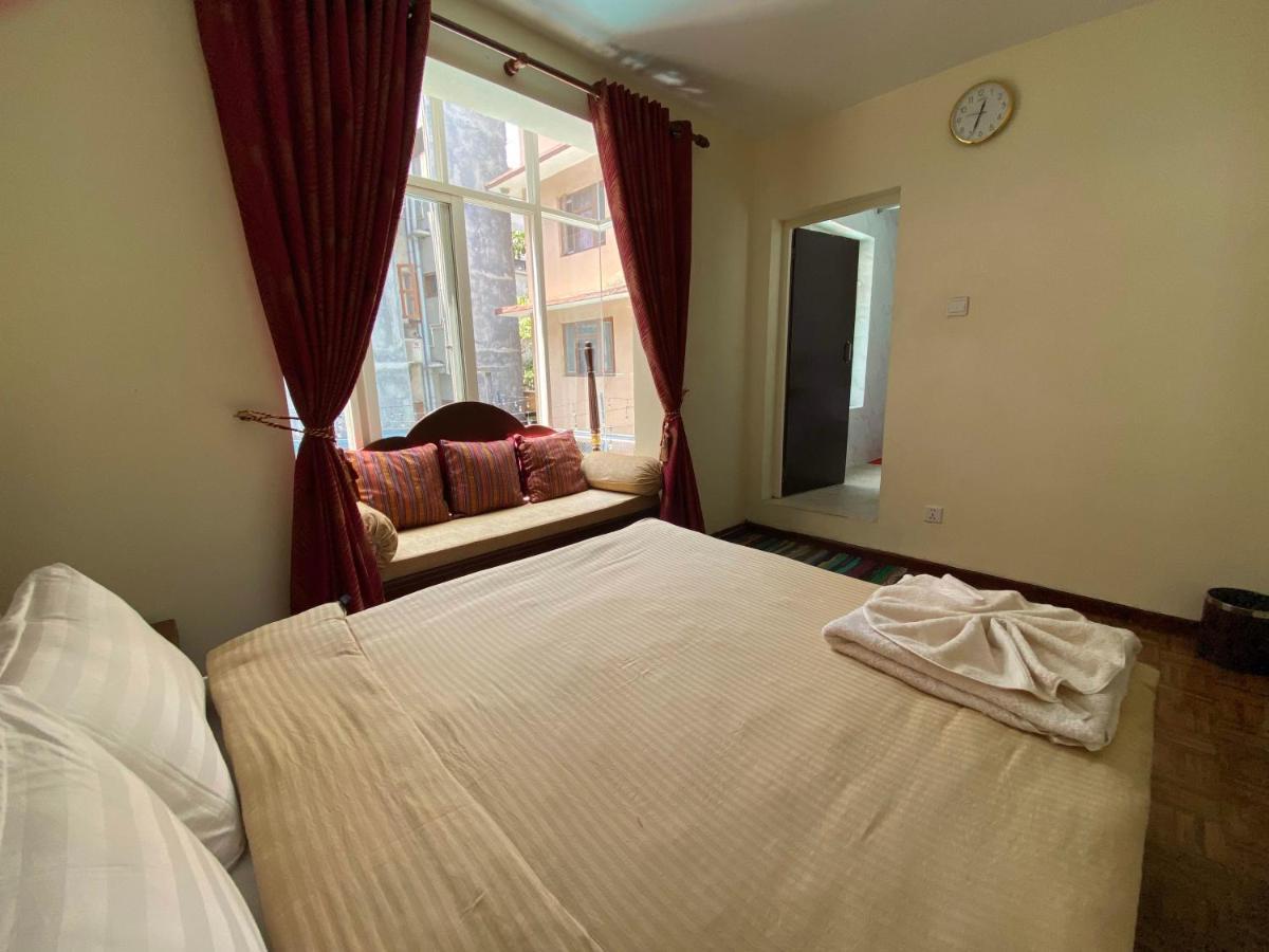Alobar1000 Hostel Kathmandu Esterno foto